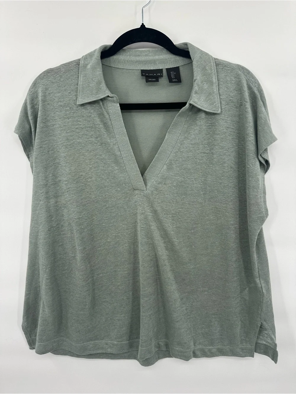Tahari 100% Linen Sage Green Collared V-Neck Top Women's Large Lightweight 1169